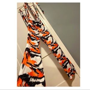 long jumpsuit, New without tag. never used